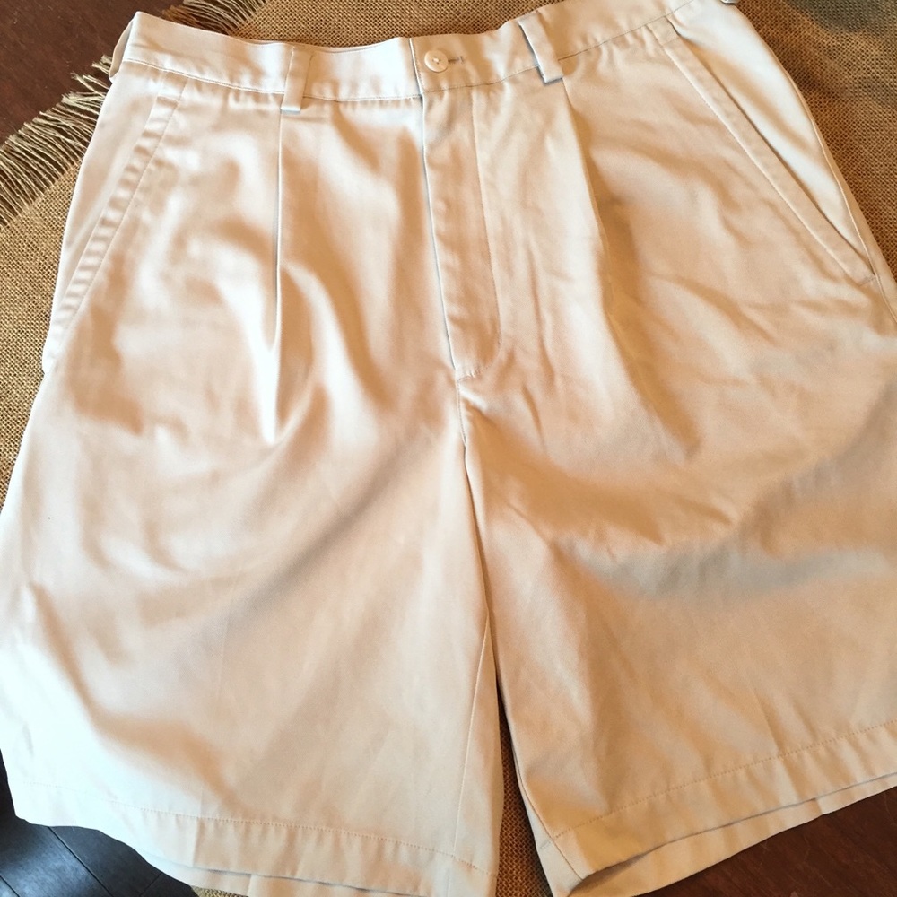 Nike men’s golf shorts